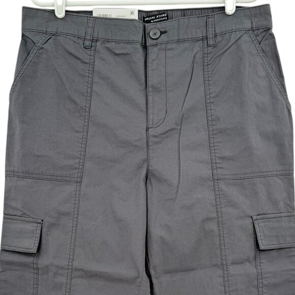 Social Standard By Sanctuary Women's Portside Grey Cargo Crop Pants Size XXL NWT - Picture 3 of 12